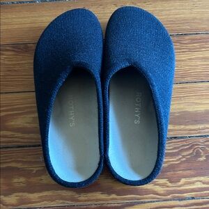 ROTHY’s  Merino Wool black Slip-On Shoes Clogs size 8